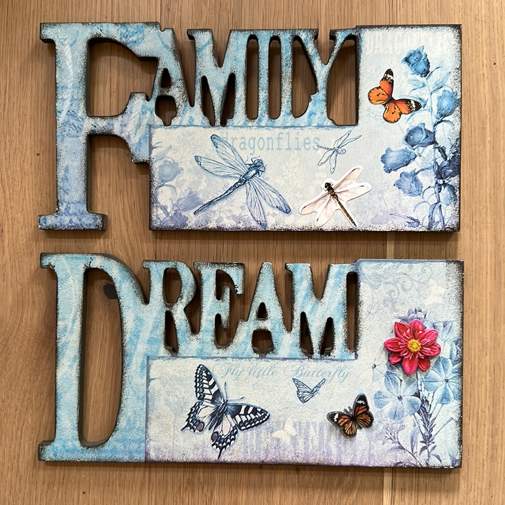 NWT Two Wall Plaques